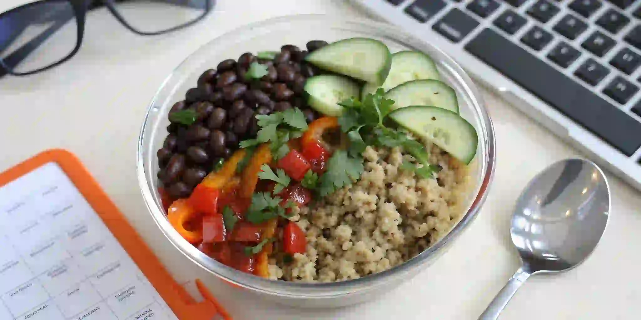 5-Minute High-Protein Lunches You Can Make at Work